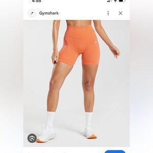 Gymshark Sweat Seamless Short in BLACK (size small)